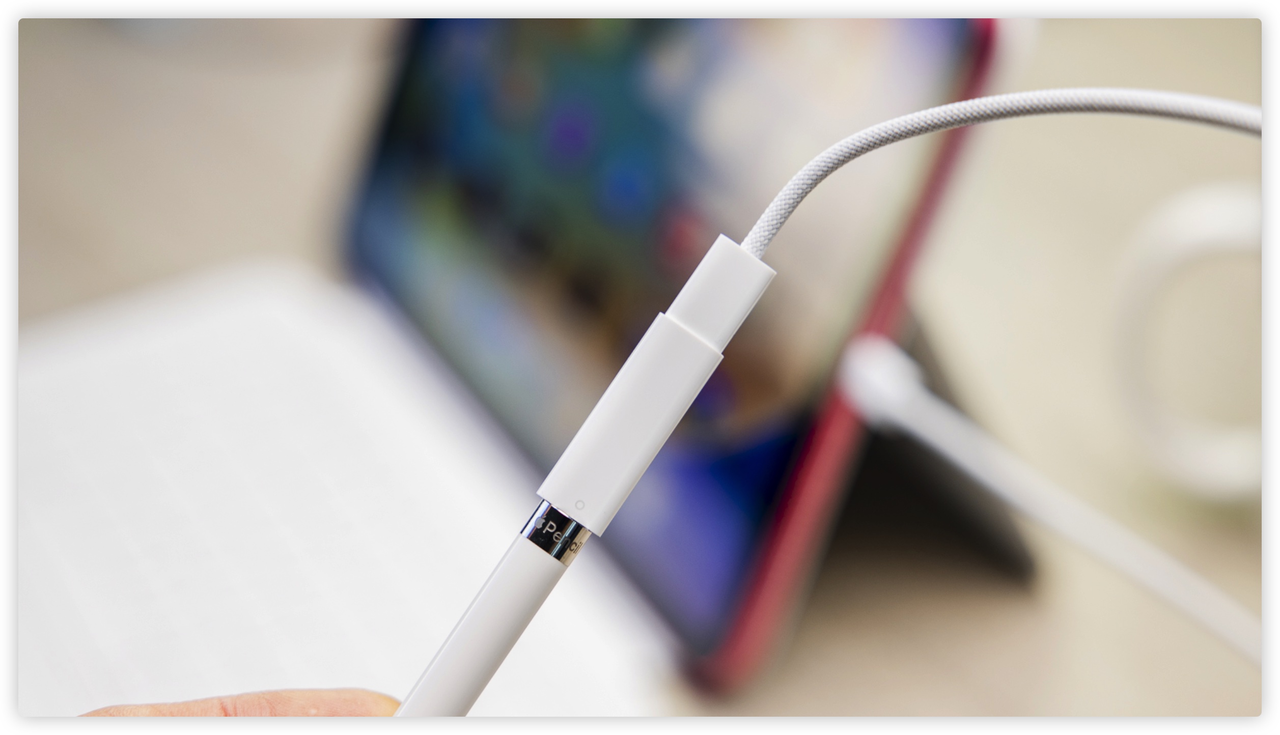 Apple Pencil 2 代与 1 代如何充电与查看电量？告诉你 4 种方法